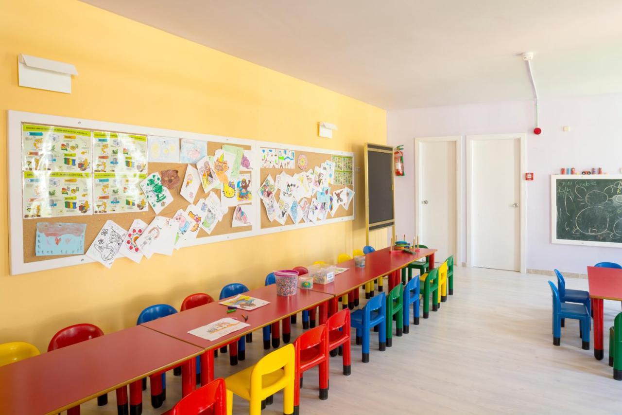 Hotel apartamentowy Protur Vista Badia 4*